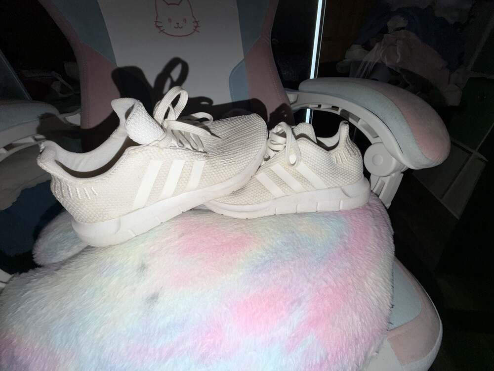 Adidas Swift Run White Knit Sneakers Size 6.5